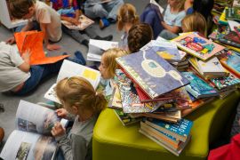 Übergabe der 100 Besten an die Grundschule an der Fröttmanninger Straße